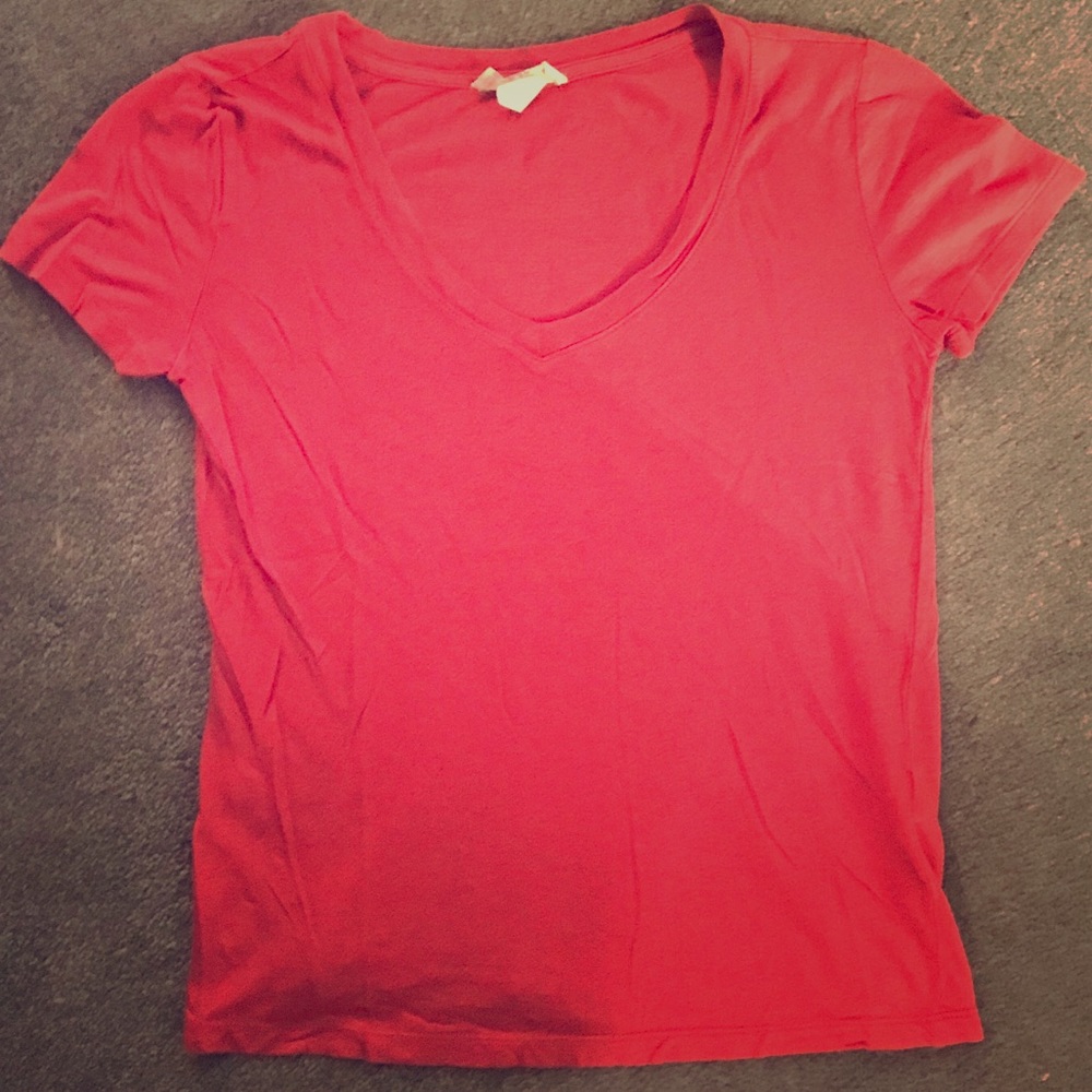 Basic red tee, perfect for any occasion!
